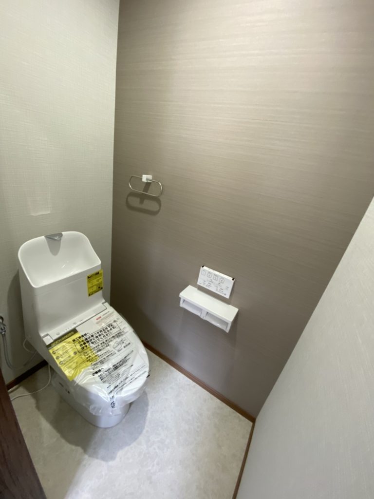 トイレはTOTO　HVをご採用頂きました。
機能性ばっちりな節水トイレになります。
